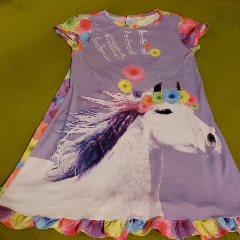 7/8 girls nightgown 🌙